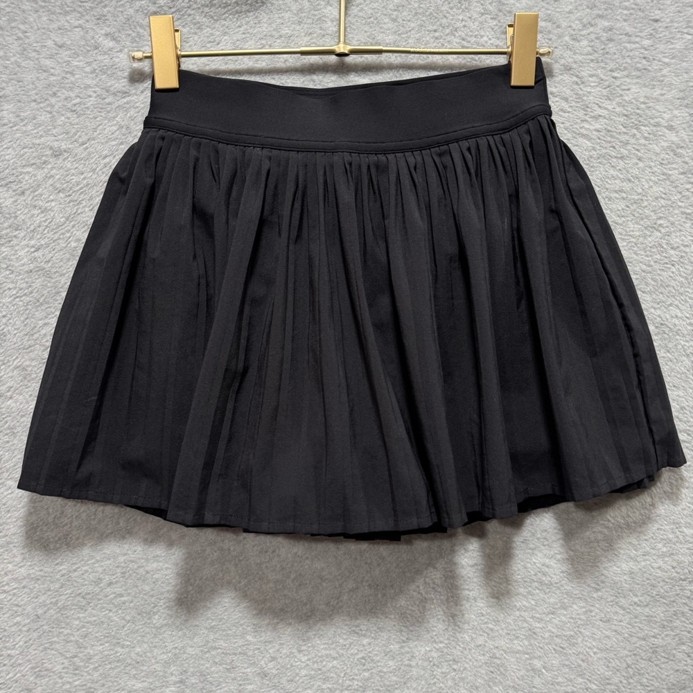 Lululemon Womens 2 Varsity HR Pleated Tennis Skirt Black Preppy